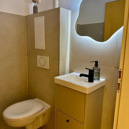 1 Outlet Luxury Free Parking Appartement